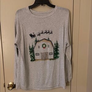 Source Unknown Light Gray Holiday Barn Graphic Long Sleeve Top